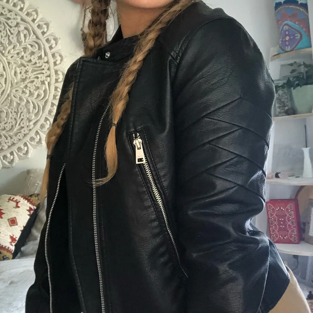 COPY - Levi straus & co • faux leather jacket - Picture 7 of 7